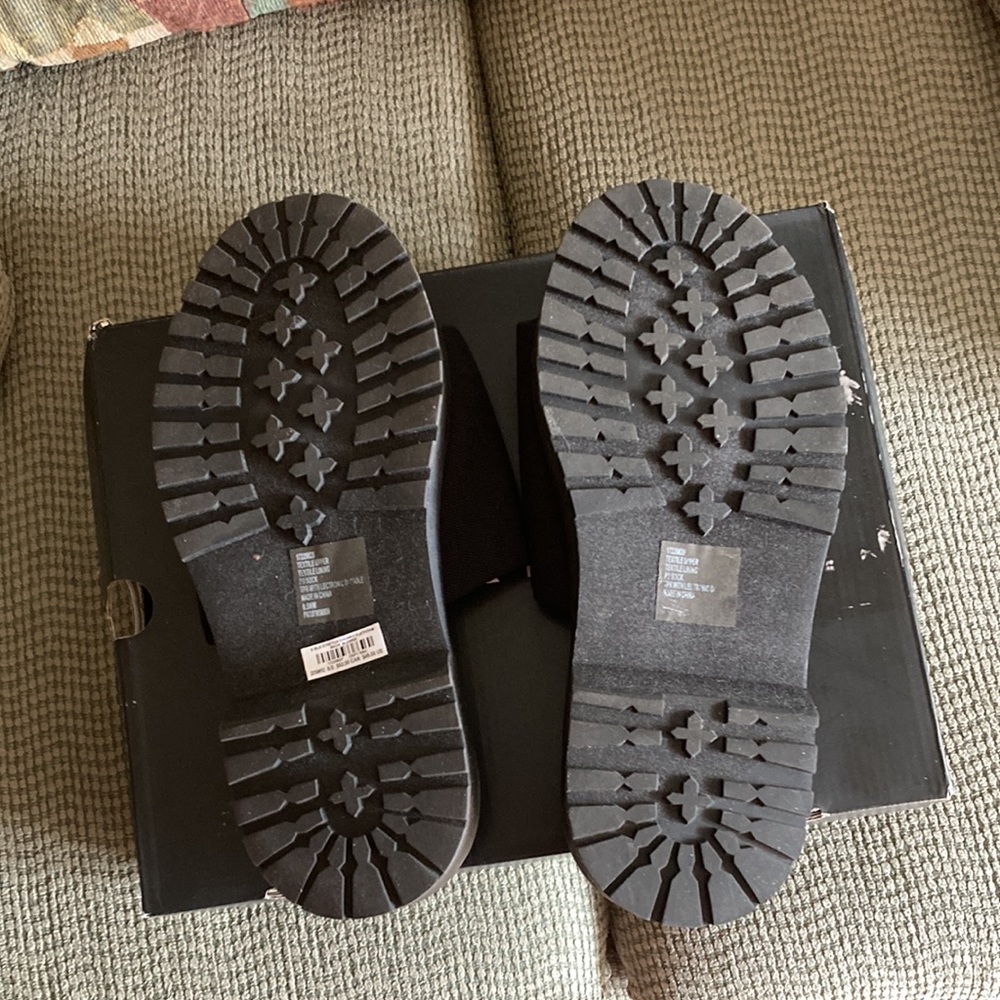 Torrid sandals - Picture 3 of 6